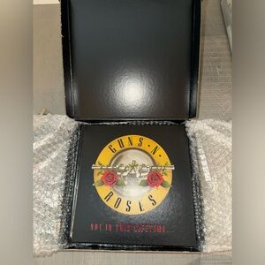 GUNS N' ROSES 2016 NOT IN THIS LIFETIME TOUR VIP HARDCOVER LIMITED EDITION BOX